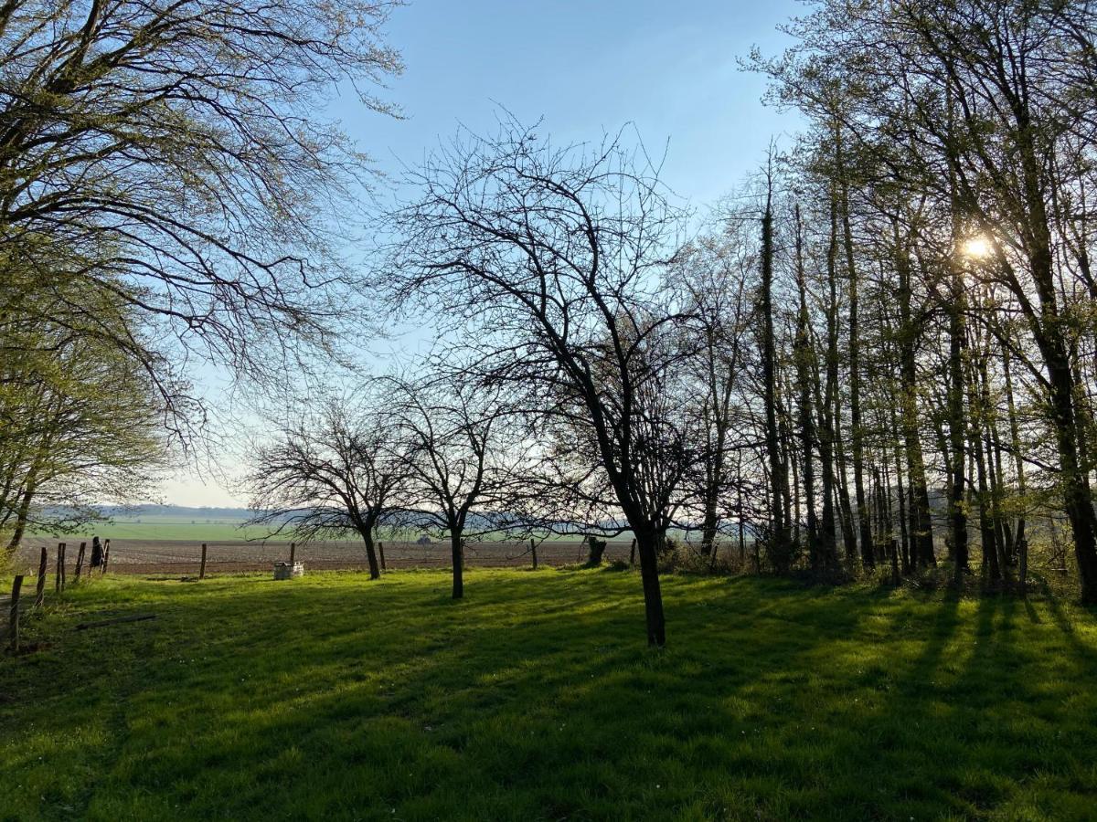 Confortable Duplex Au Coeur De La Campagne Picarde A 1H De Paris Biermont Bagian luar foto